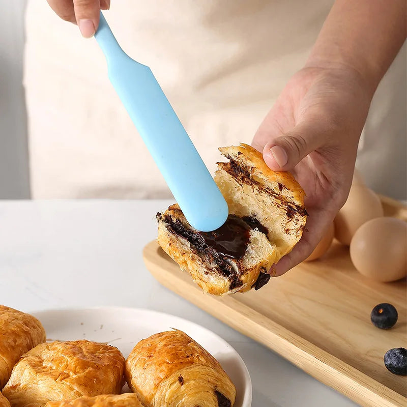 1 Piece Random Color Food Scraper, Non Stick