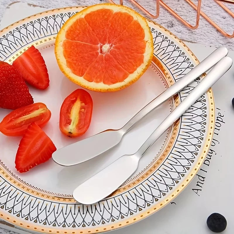 2 pieces, butter knife