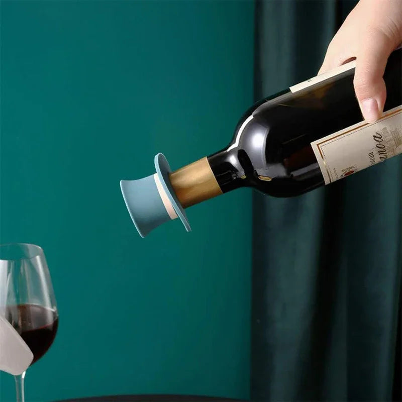 Funny Creative Hat & Poker Shape Wine Stopper