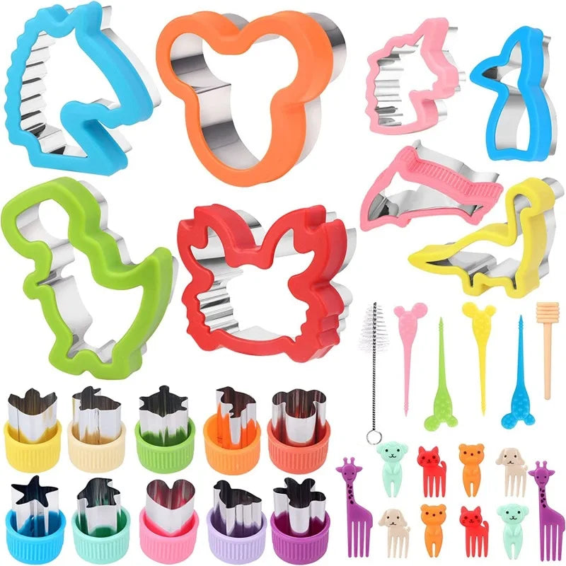 Sandwich Cutters Set for Food Cookies Bread